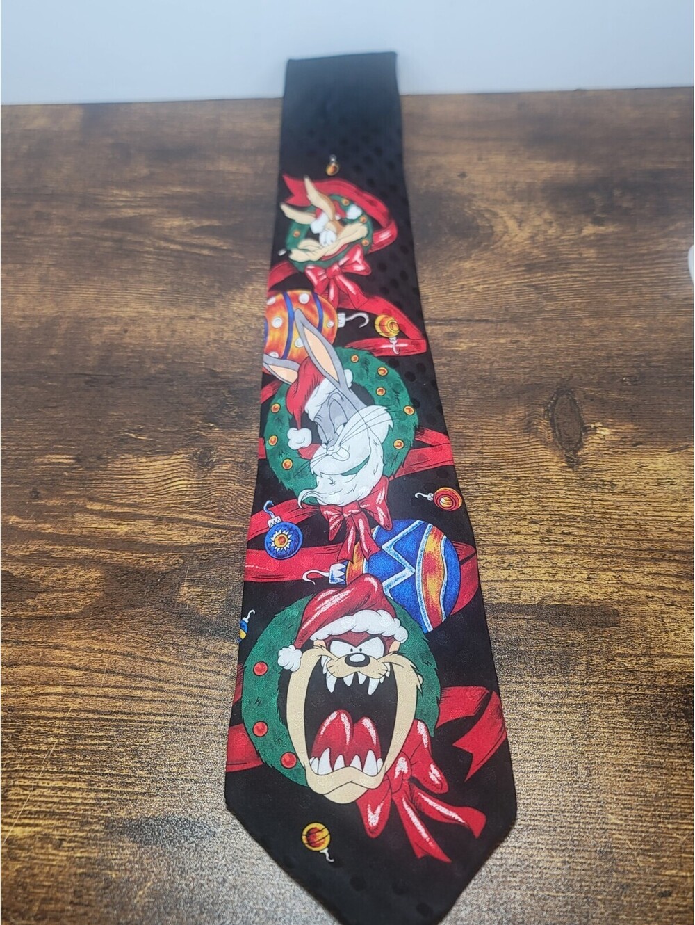 Vintage 1996 Looney Tunes Christmas Tie